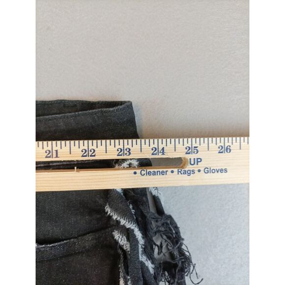 Fashion to Figure Womens Black Fringe Side Denim Shorts Size 26 - Picture 6 of 8